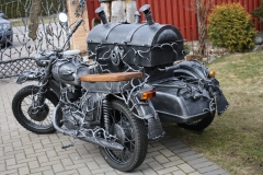 Barbeque with an integrated meat smoking facility MOTORBIKE
