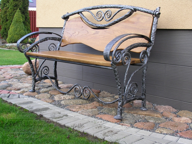 Outdoor bench
