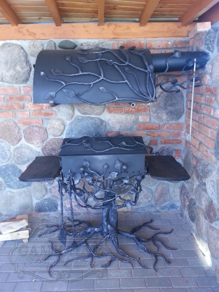 Outdoor fireplace grill