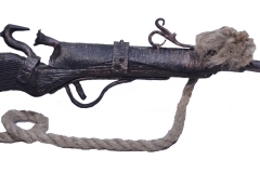 Kalviškas šautuvas kabinamas ant sienos MAKAROVAS